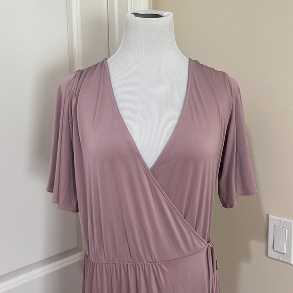 Anthropologie Twobirds Bridesmaid V Neck Maeve Flowy Maxi Wrap Dress Medium - Picture 2 of 9